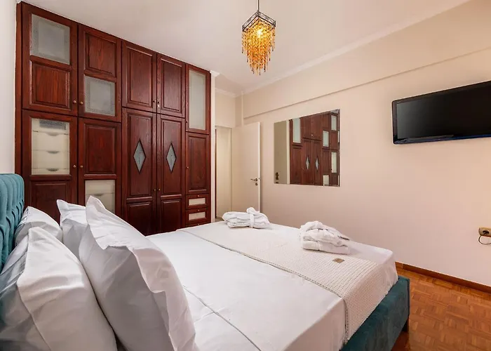 Damoros Suite